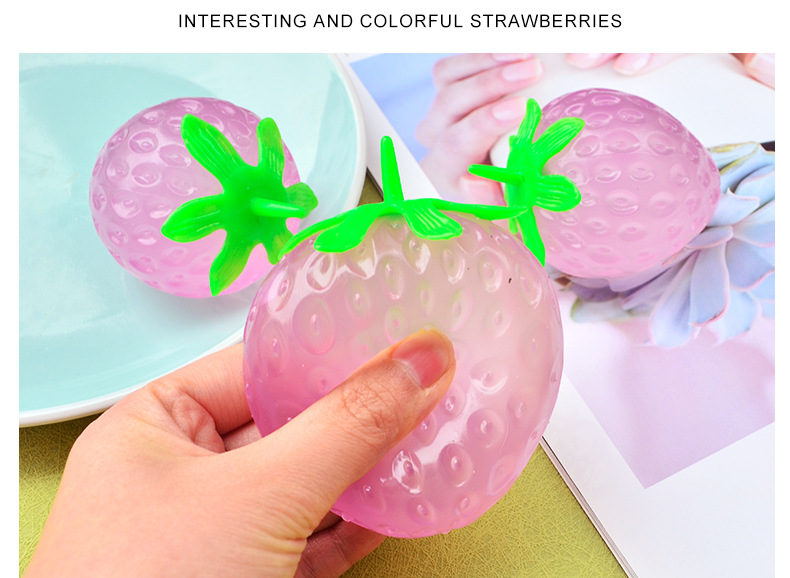快手同款遇紫外钱变色麦糖草莓TPR慢回弹捏捏乐发泄解压儿童玩具详情9