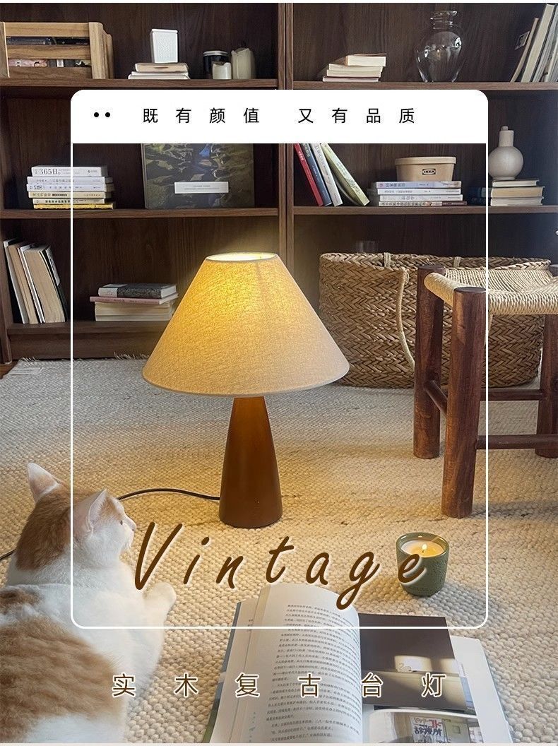 Chinese-style table lamp, simple American retro, European texture, new Chinese bedside lamp, bedroom and living room, modern and high-end feel pic 2