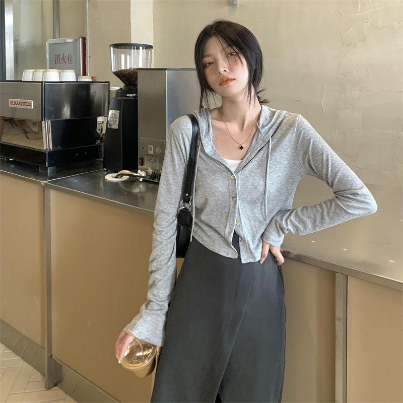 软糯连帽长袖开衫短外套女2023新款秋季懒惰风修身短款打底衫上衣详情16