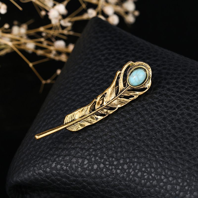 European and American feather shirt brooches, summer retro hollowed-out gemstone clothing jackets, personalized and fashionable shirt pins and accessories pic 2