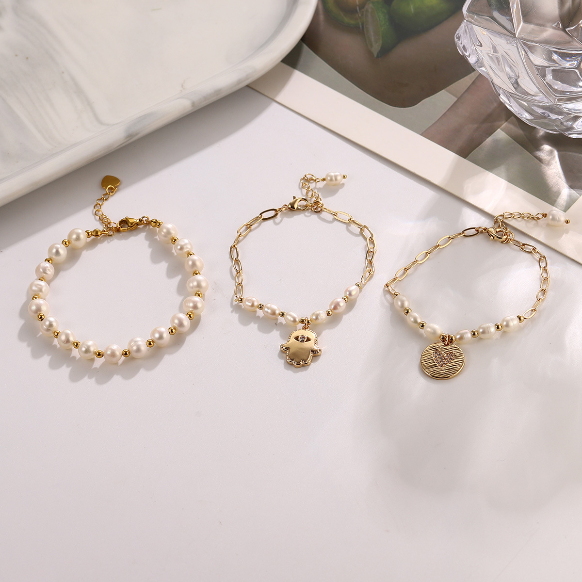 复古时尚天然珍珠手链 ins闺蜜同款串珠简约轻奢小众爱心吊坠手串详情20