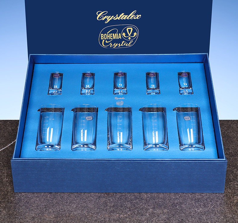 Czech imported crystal white spirit cup set, high-end gift box for spirits, home graduated wine dispenser, one-sipped cup pic 3