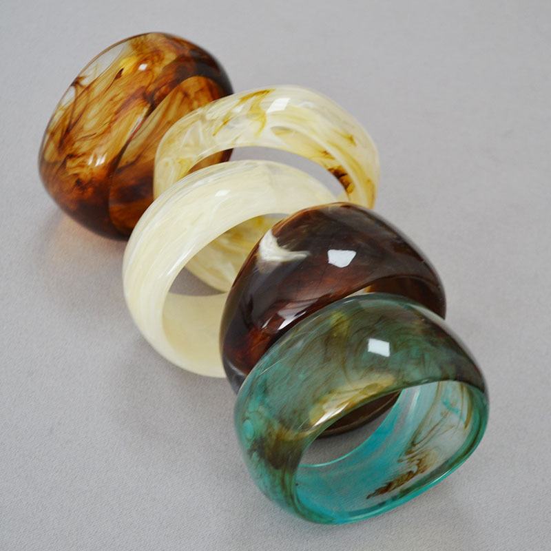 欧美时尚夸张小众复古文艺不规则亚克力水墨晕染宽版高级感手镯女详情20