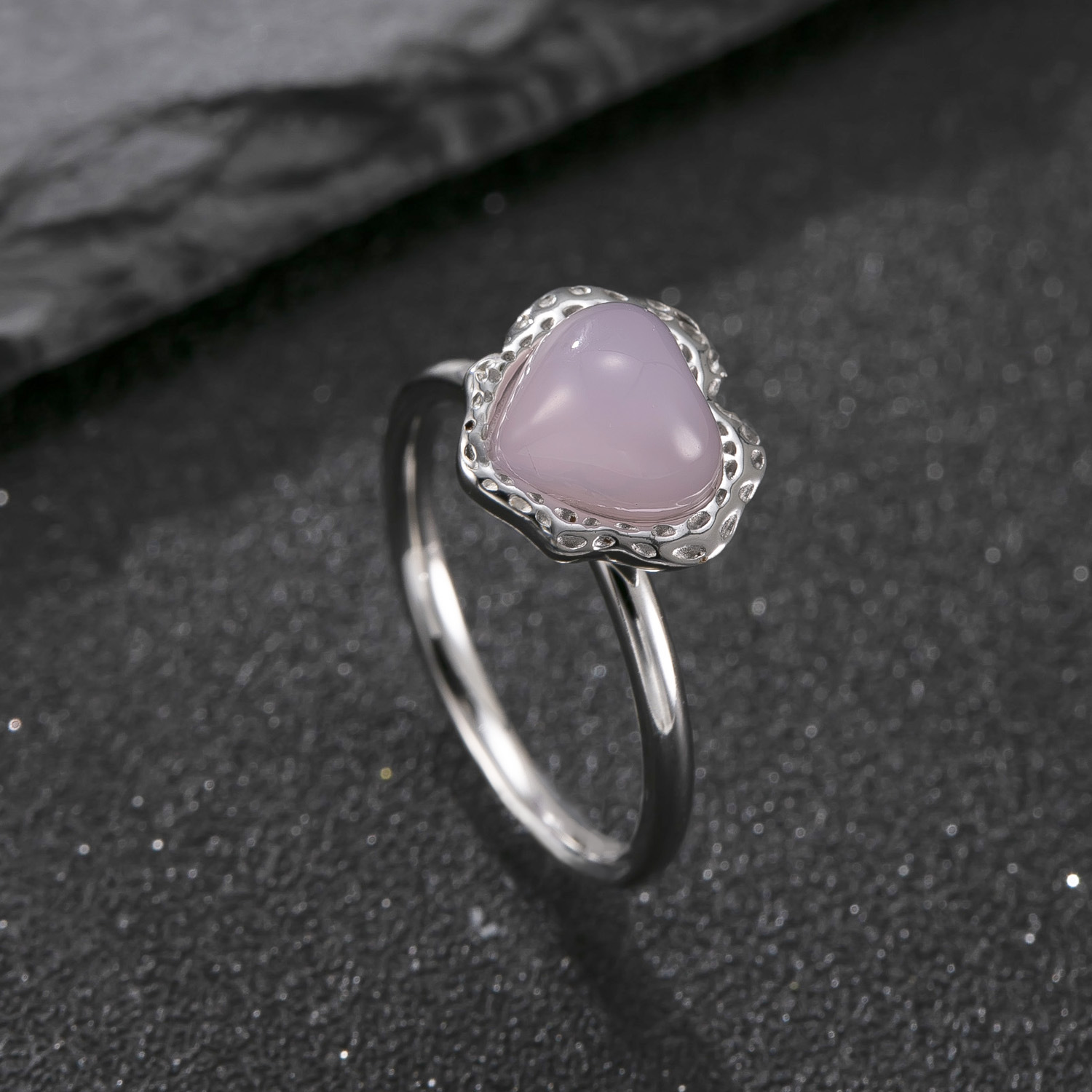 跨境不锈钢饰品焊牌不规则爱心镶天然石情侣对戒设计感钛钢戒指厂详情9