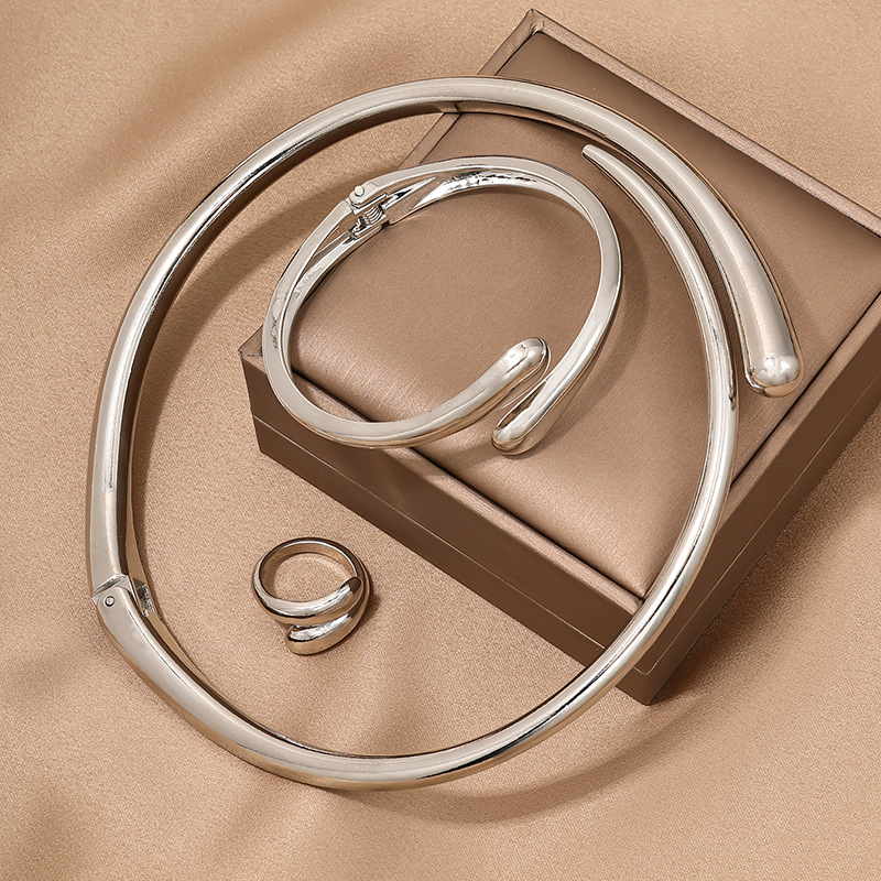 1套欧美时尚简约重金属气质几何环形光面女项圈手镯戒指首饰套装详情6