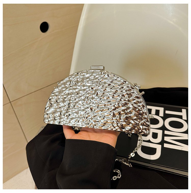 晚宴包金属2024夏季新款盒子女包链条单肩斜挎包褶皱跨镜女手机包详情47