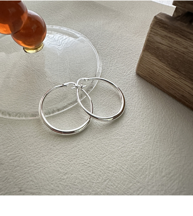 S925 sterling silver Korean version, a niche design basic round smooth gradient ear buckle for commuting wear pic 16