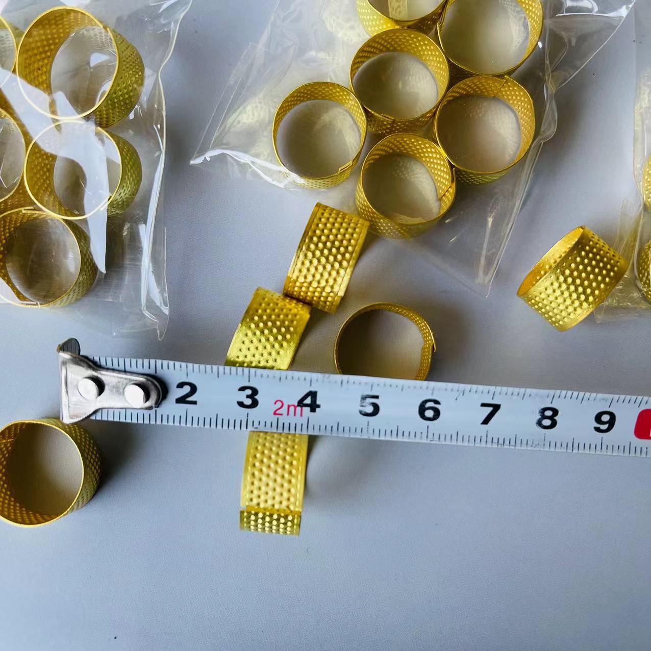 【 Zone 1-6 】6 pieces of thimble, 20 yuan per pack, 2000 yuan per box. Adjustable ring thimble, round finger cots, household handcrafted gold thimble hoops, sewing tools, 1 yuan supply pic 1