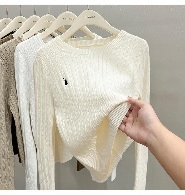 A loose embroidered knitted base layer for women can be paired with a new autumn and winter stylish long-sleeved white sweater with a twist pattern pic 12