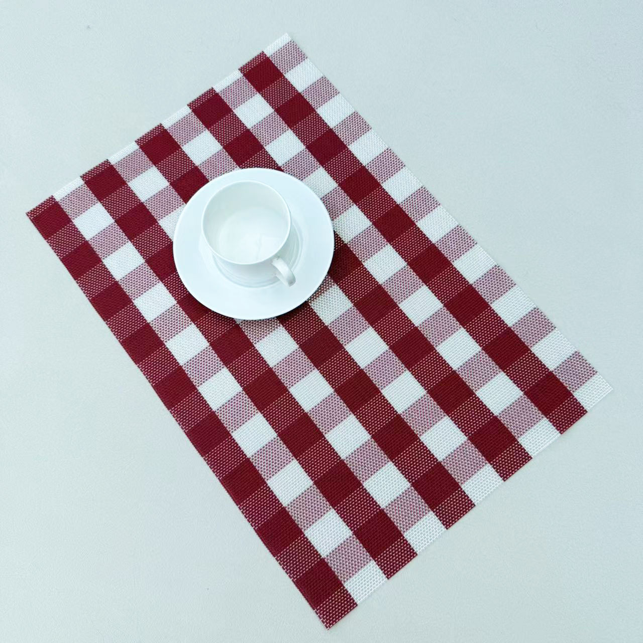 工厂直销经典格纹PVC餐垫西餐垫餐桌垫隔热防油酒店家用外贸热销详情5