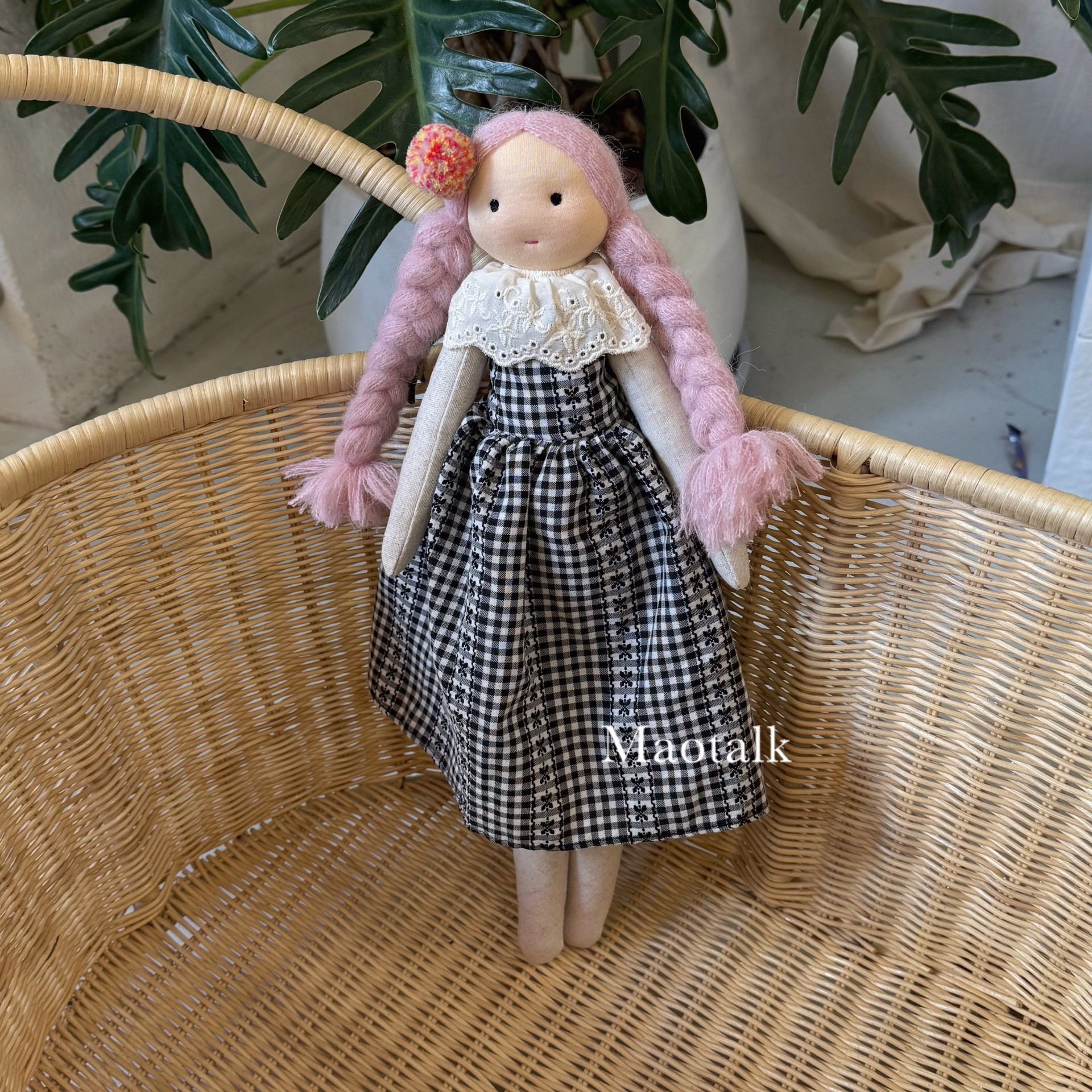 韩系手工布艺碎花裙娃娃玩偶可爱麻花辫女孩大号公仔陪伴玩偶装饰详情8