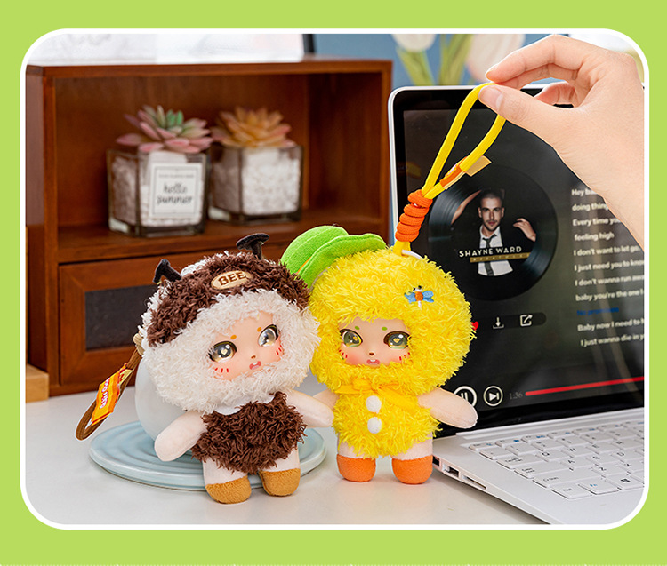 Wholesale of animal vinyl dolls, plush toys, spring outing dolls, figurines, cute cartoon animal bags and pendants pic 23
