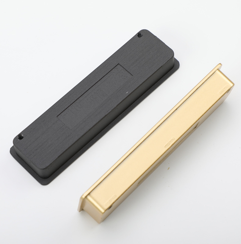 The black invisible handle of the tatami is embedded with the drawer handles of the cabinets and wardrobes. The sliding door is equipped with a golden concealed embedded handle pic 4