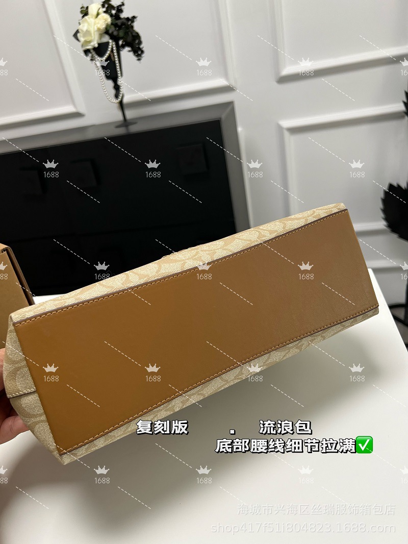 新款流浪包百搭配牛皮对花版字母腋下包斜挎包质感斜挎购物袋详情7