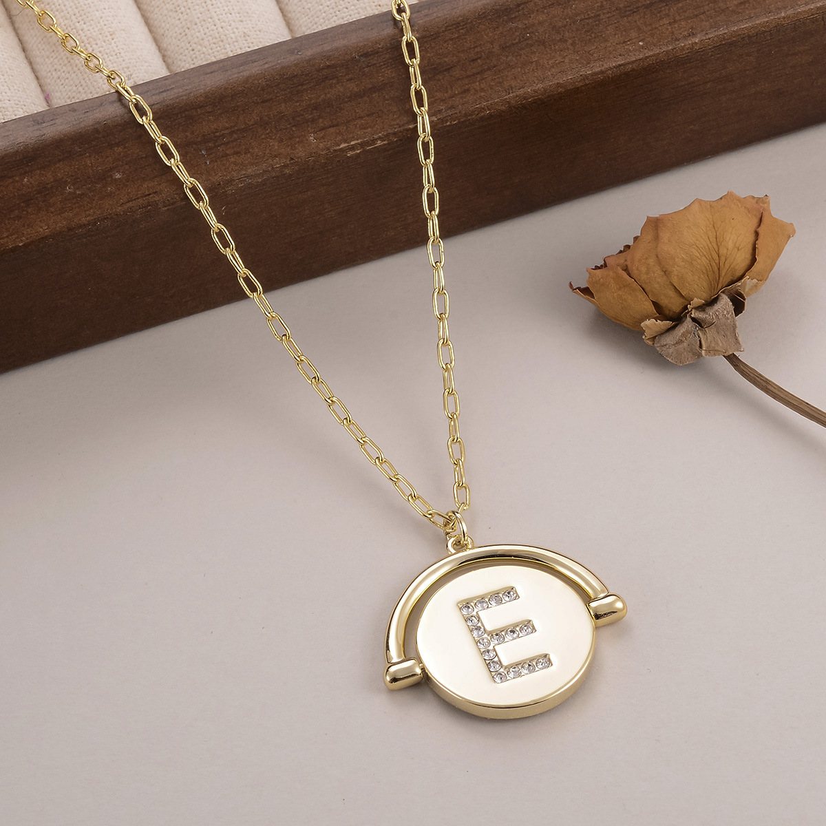 European and American letter fashion pendant, niche round English collarbone chain, versatile for women, light luxury, diamond-encrusted, personalized factory wholesale pic 34