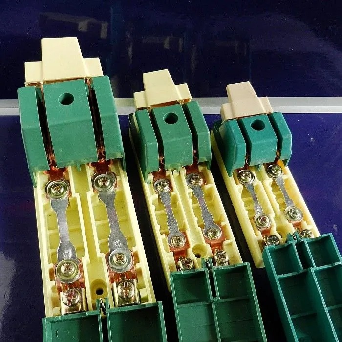 Household knife switch, single-phase electric knife switch, 220V63A, three-phase 380V63A, open-type load single-throw knife switch pic 2