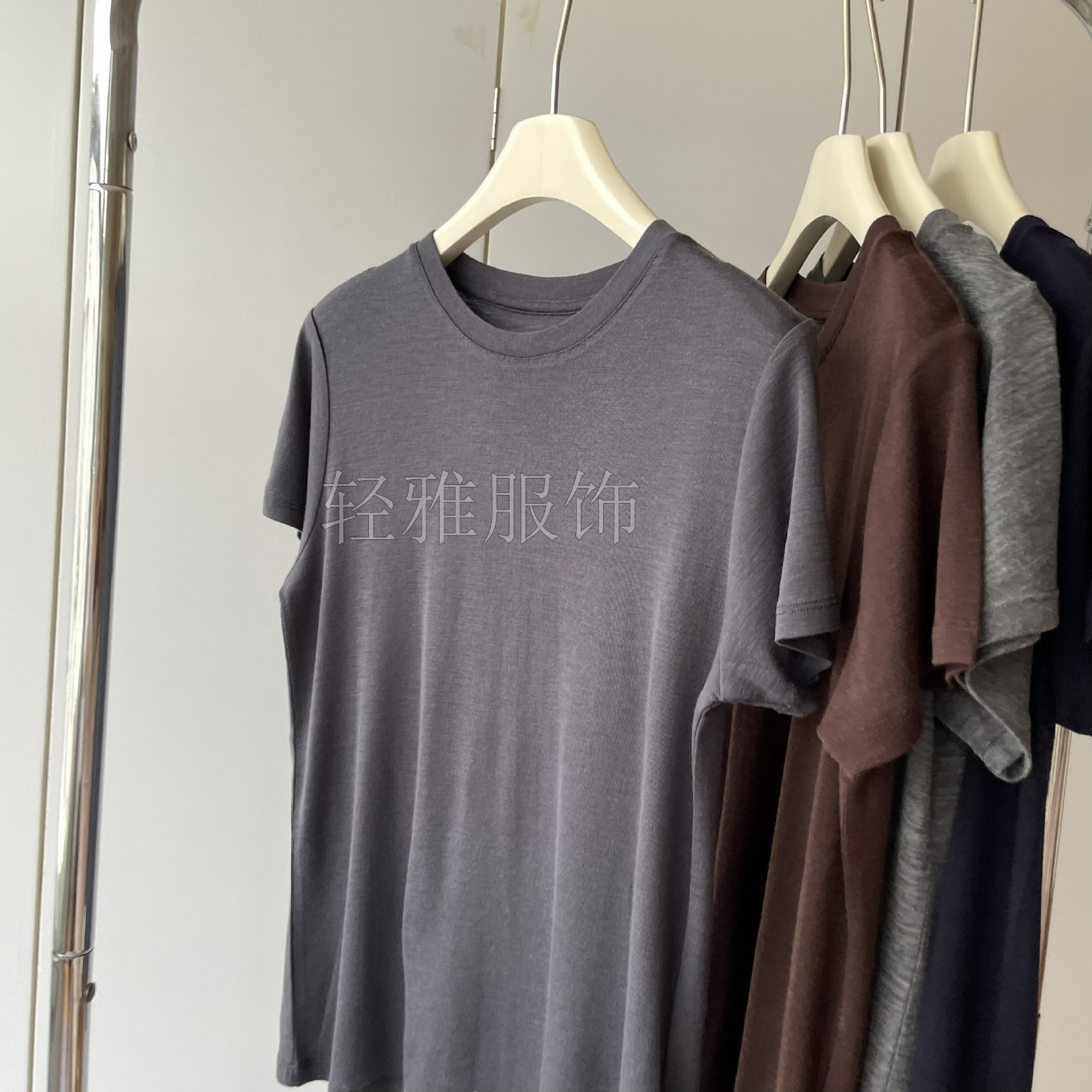 Sweat-wicking and breathable 100 pieces of Australian Merino wool! Round-neck, light, comfortable, slimming, versatile short-sleeved T-shirt for women pic 16