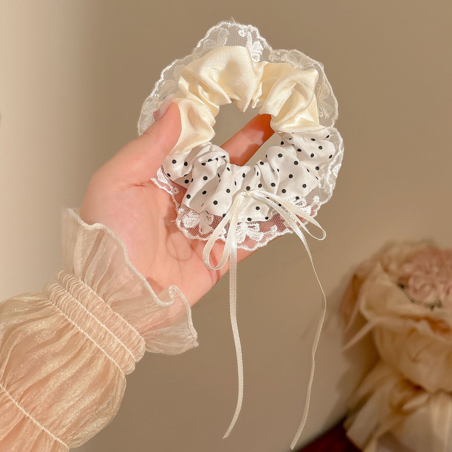 韩系温柔蕾丝花边大号发圈女高级感扎头发皮筋头绳发饰头饰详情10