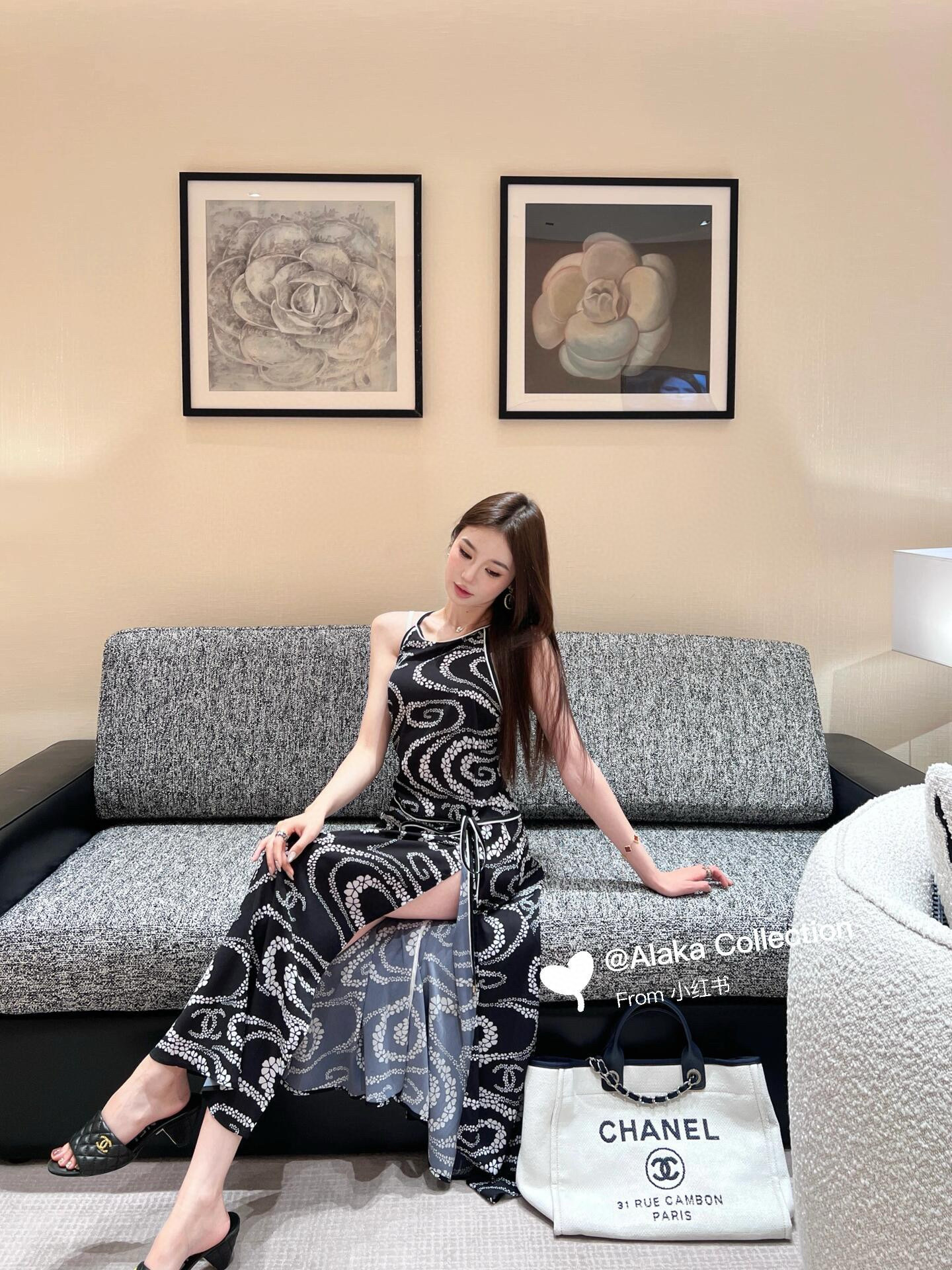 高品质~2025年夏季新款CH南油韩版小众设计挂脖短款背心气质长裙详情15