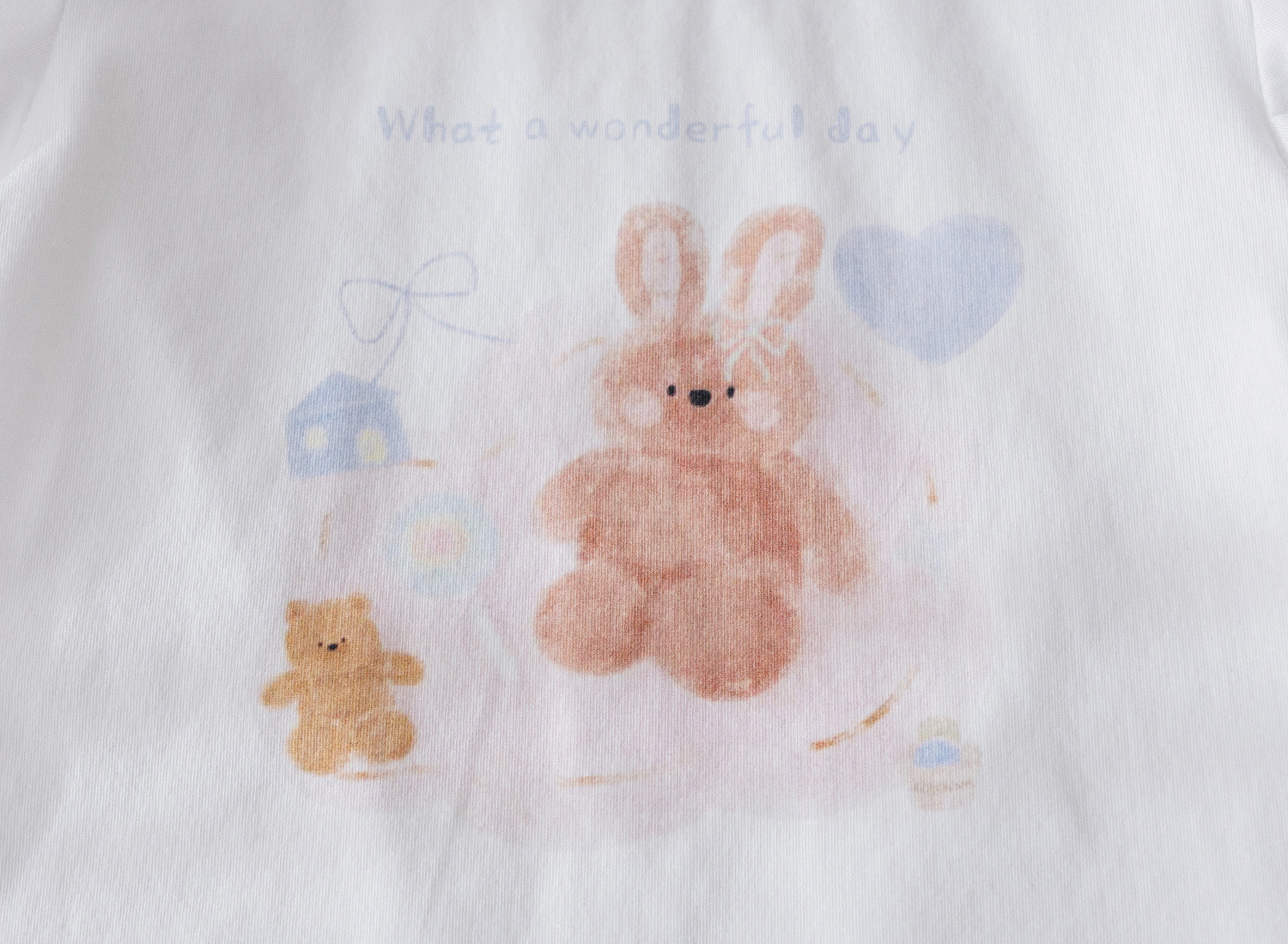 The summer new cartoon print T-shirt for girls is fashionable, and the two-piece set of checked bow flower bud pants is trendy pic 11