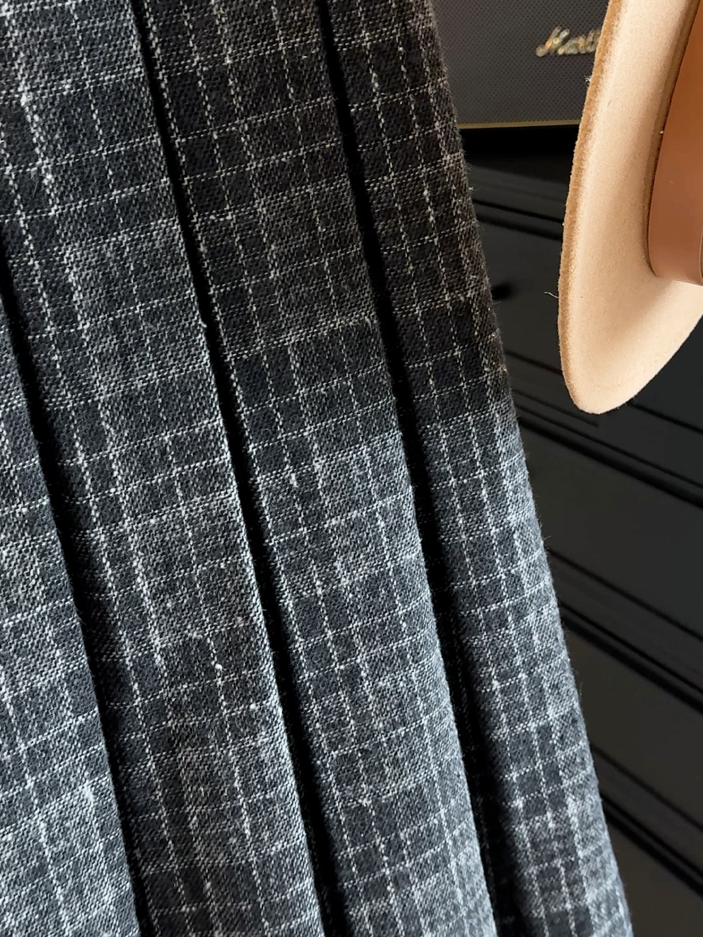 Autumn and winter thickened checkered woolen pleated skirt for women 2025 Korean school style high-waisted A-line casual mid-length skirt pic 9