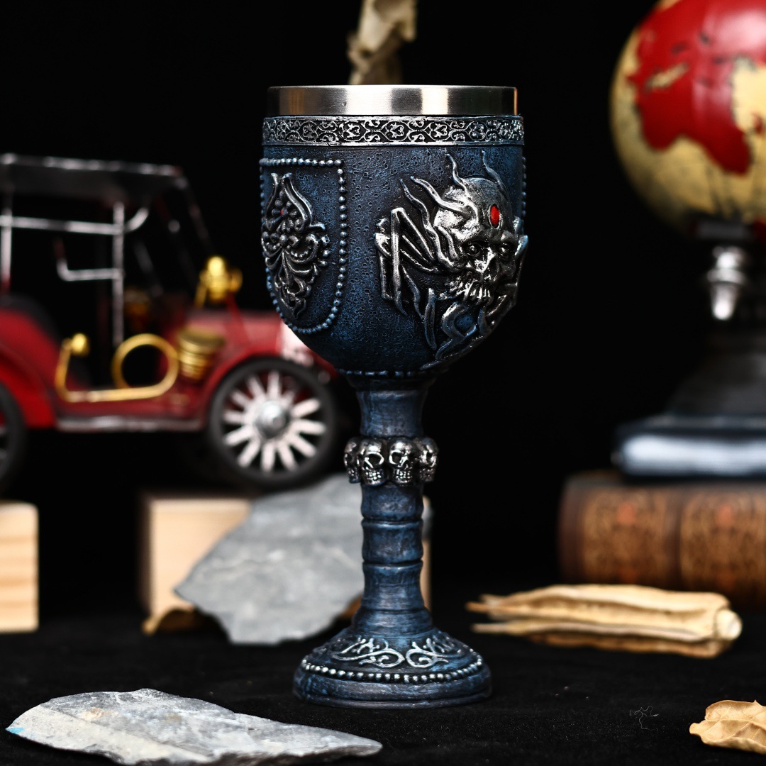 Cross-border best-selling spider skull wine glass, resin stainless steel Halloween ghost head cocktail glass, creative wine sets pic 2