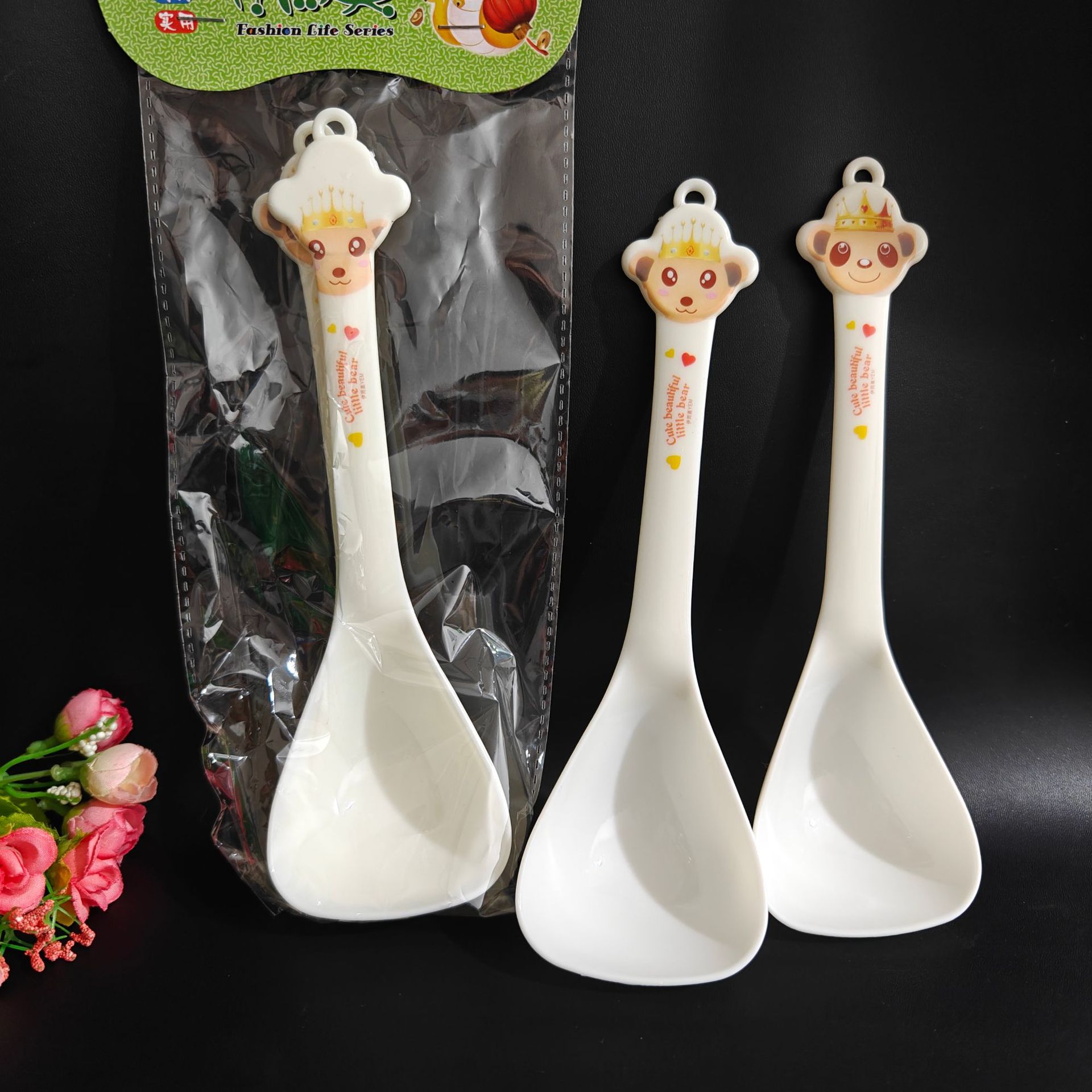 【 Zone 3-9 】0620 soup spoon 2/ pack 144/ box 576/ case 0620 soup spoon Cartoon Bear pattern soup spoon, household cute milk soup spoon, hanging soup spoon 2 yuan wholesale pic 3