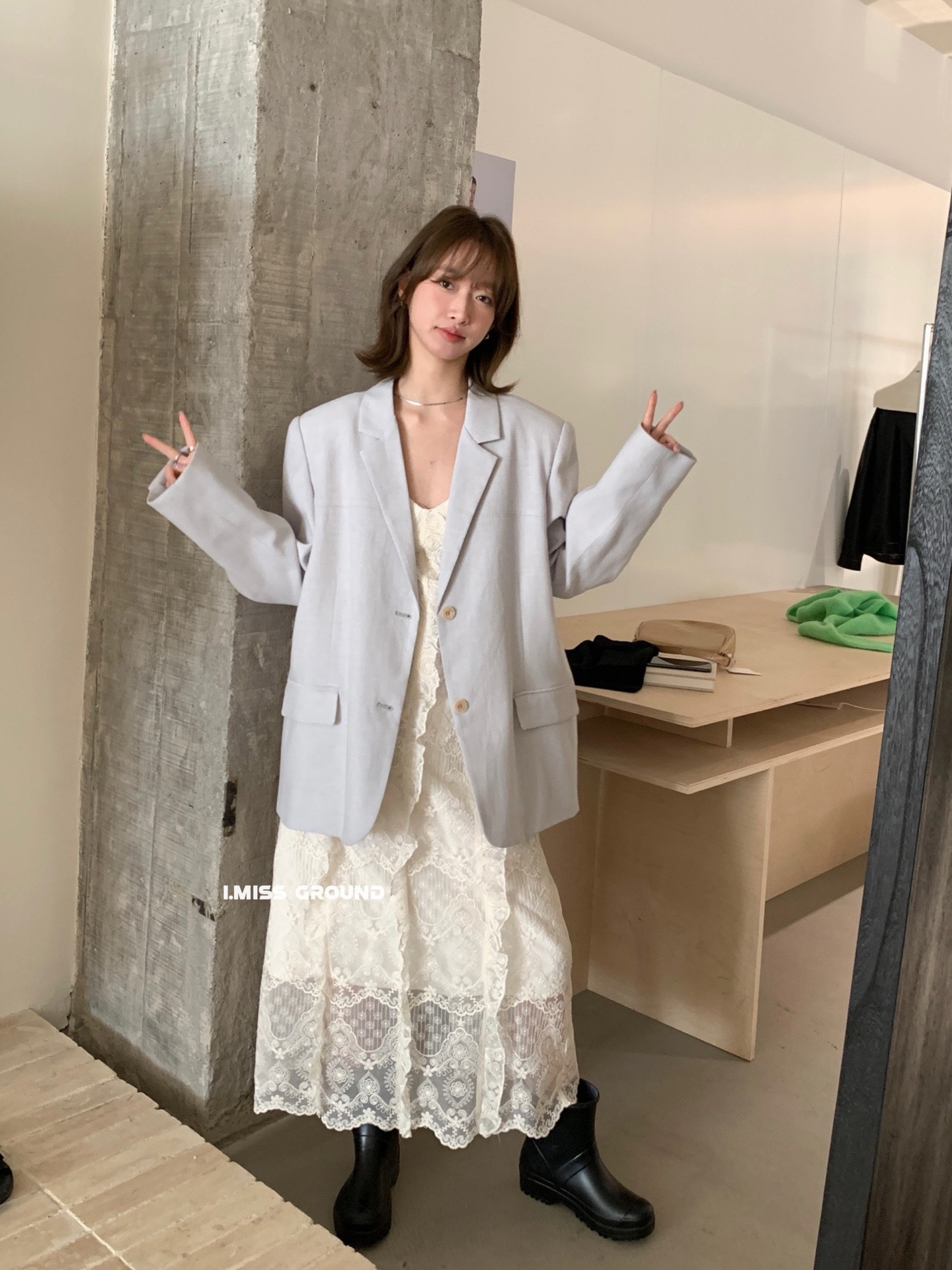 i mis时髦chic小西装外套女2025韩版英伦风宽松复古百搭休闲西服详情11