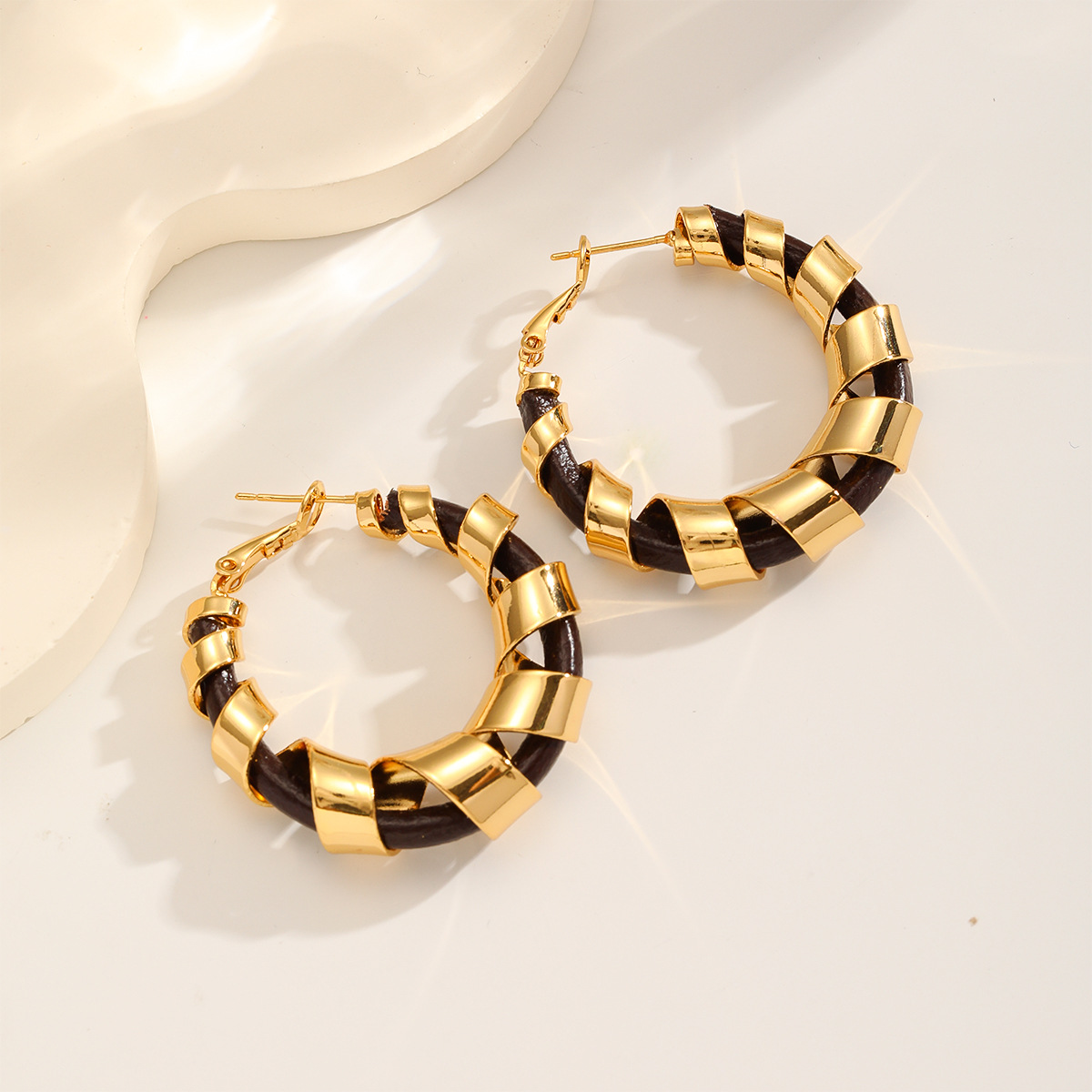 Nasha Cross-border exclusive European and American style unique and niche design rotating large C-ring earrings, simple and elegant ear rings pic 6