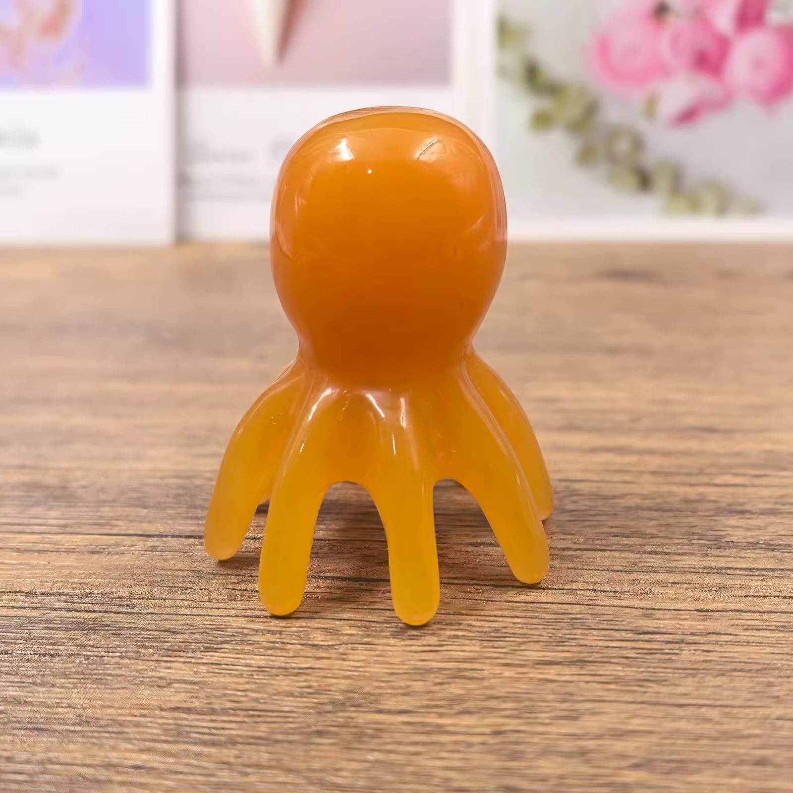 【 Douyin Bestseller 】 Octopus Massage Comb Hair Meridian Massage Device Scalp Acupoint Head Therapy Comb Octopus Portable pic 1