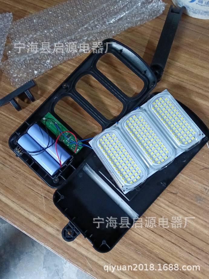 Cross-border exclusive solar charging wall lamps, outdoor waterproof garden lamps, human-sensing street lamps, garden and courtyard lamps pic 5