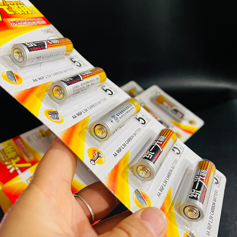 【 Packing House 】 5 Huang Tongyi No. 5 batteries, 12 cards per box, 144 cards per case, 5 Huang Tongyi No. 5 batteries, dry batteries, toy batteries, household remote control batteries, 2 yuan store wholesale supply pic 3