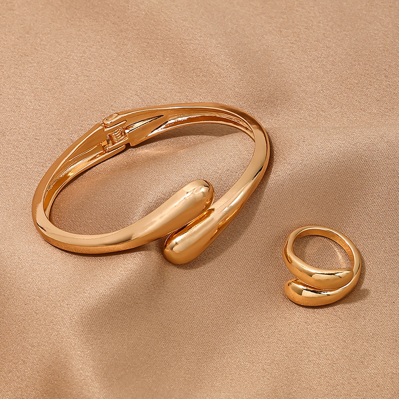 1套欧美时尚简约重金属气质几何环形光面女项圈手镯戒指首饰套装详情11