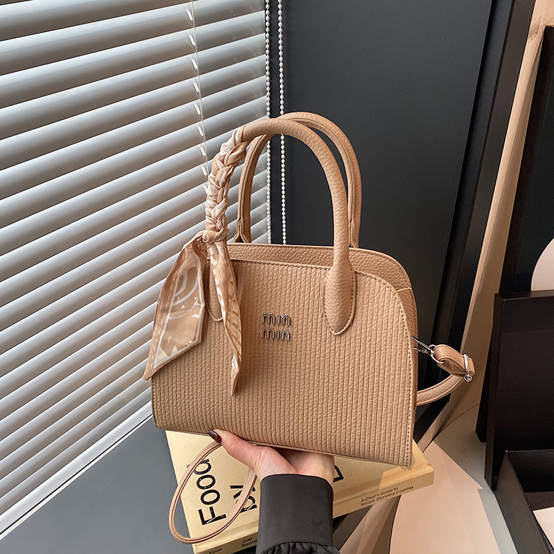 时尚气质包包女2025新款丝巾设计感手提包简约百搭质感单肩包跨境详情23