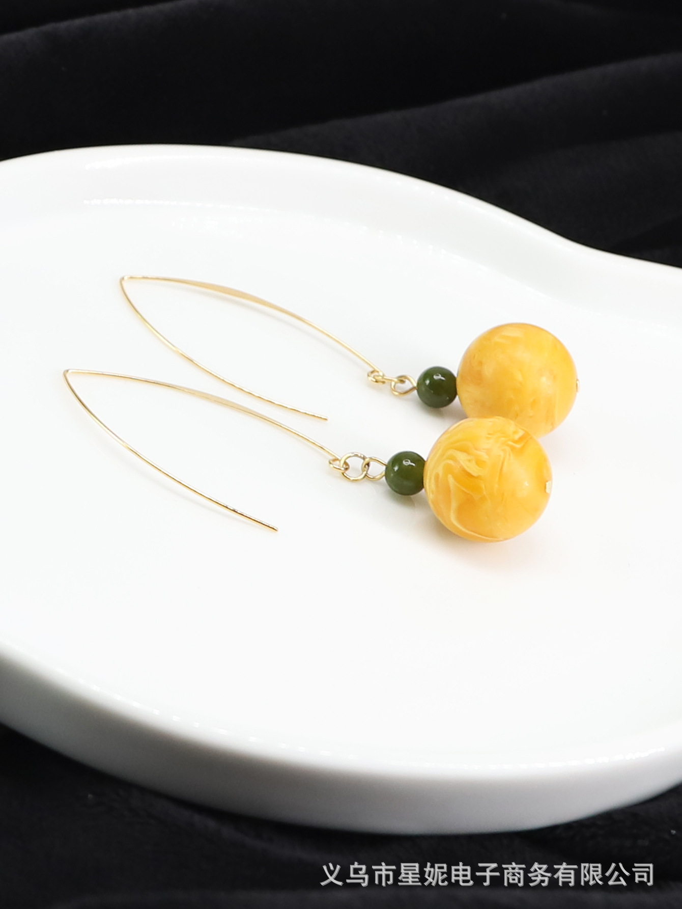 Trendy and personalized beeswax balls, Dongling jade ear hook long creative long hook earrings, ethnic style accessories, female Internet celebrity charm pic 12