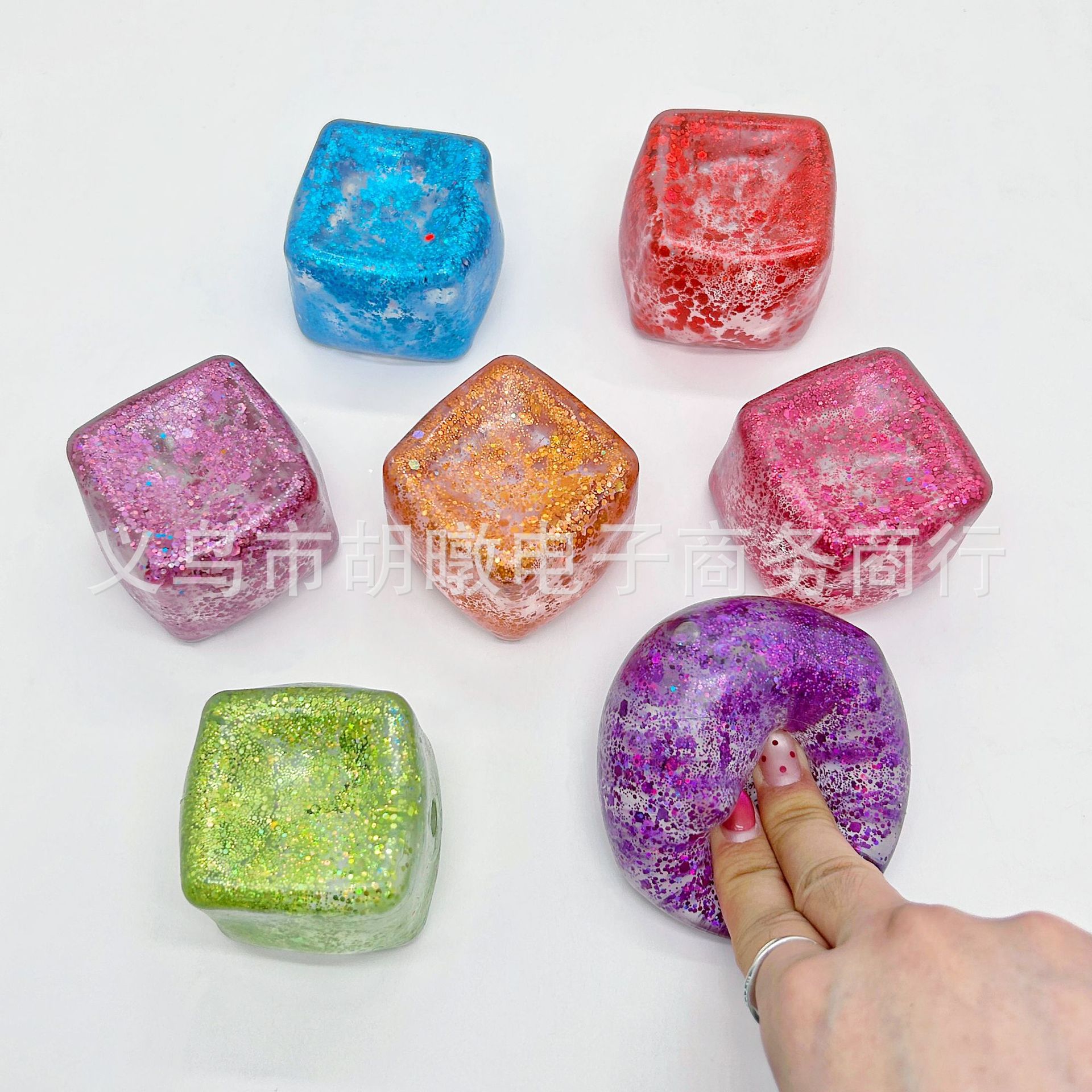 亚马逊新品金粉大冰块麦芽糖捏捏乐发泄球减压玩具慢回弹解压玩具详情7