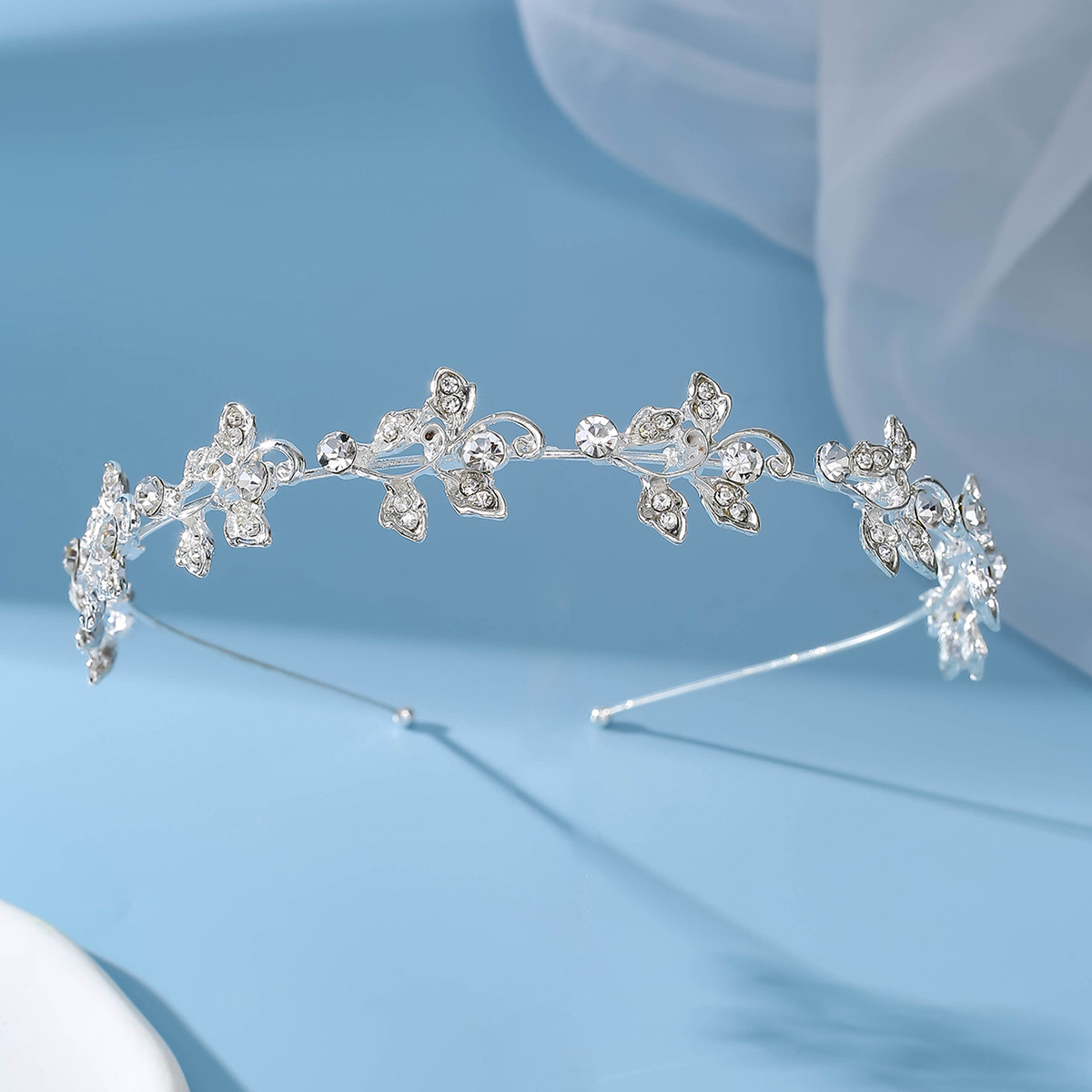 Summer headband: Silver, simple and fresh, ladylike, Instagram influencer style headband. Sweet diamond-encrusted headband pic 9