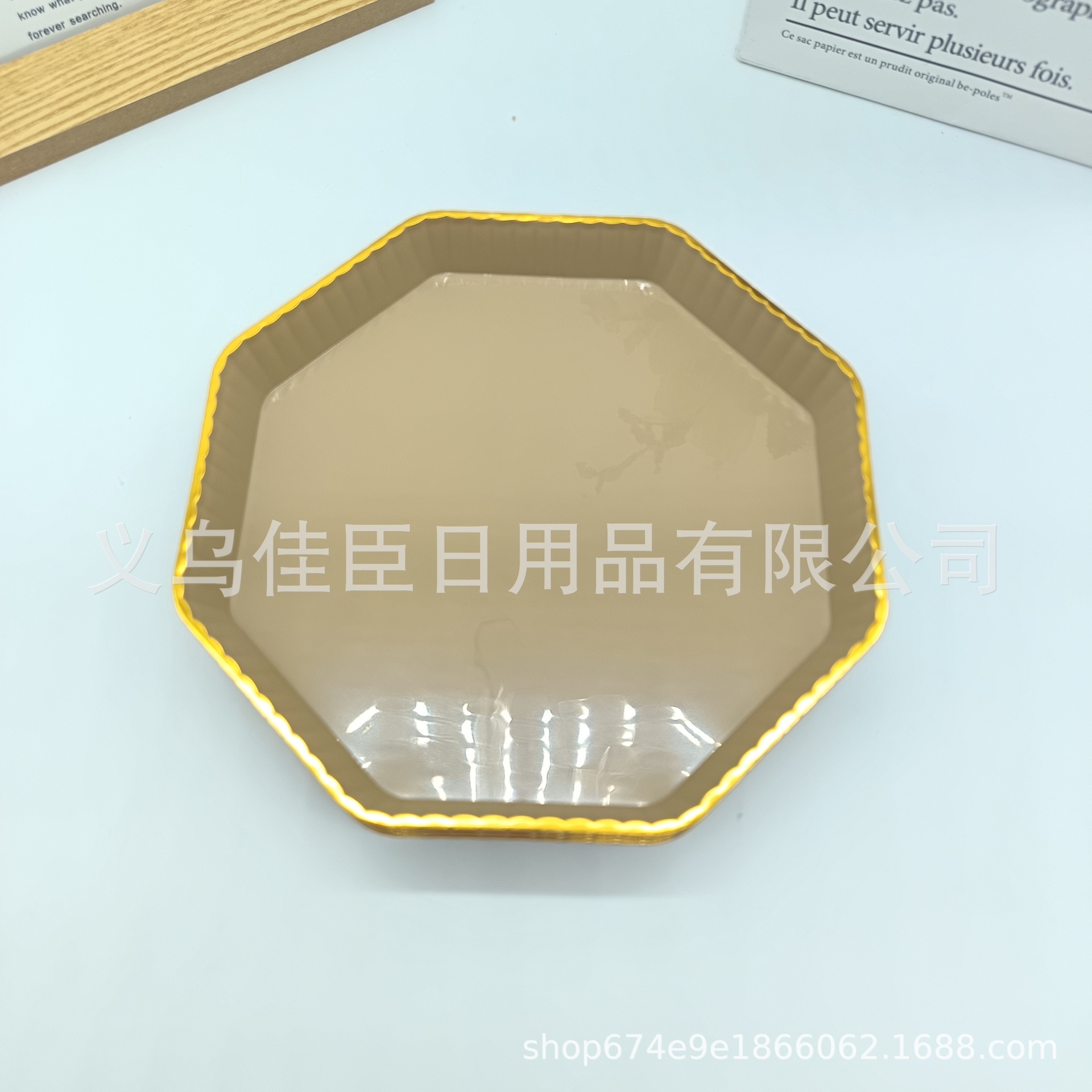Foreign trade batch plastic fruit platters with golden edges, solid color, transparent hexagonal shape, high appearance level, 4 pieces per bag, bone-spitting plate dried fruits pic 6