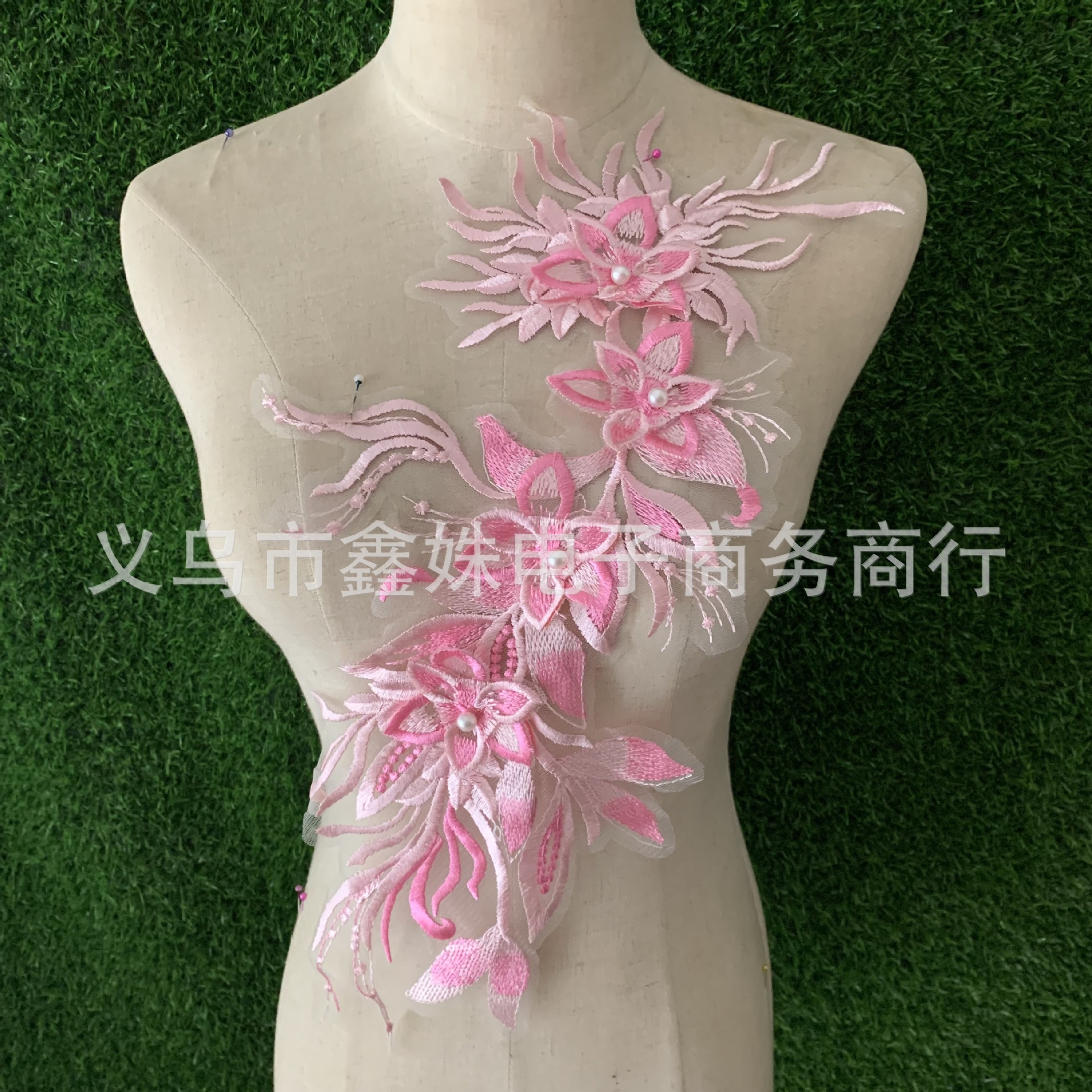 多色立体刺绣蕾丝贴花diy童装婚纱服装辅料详情1