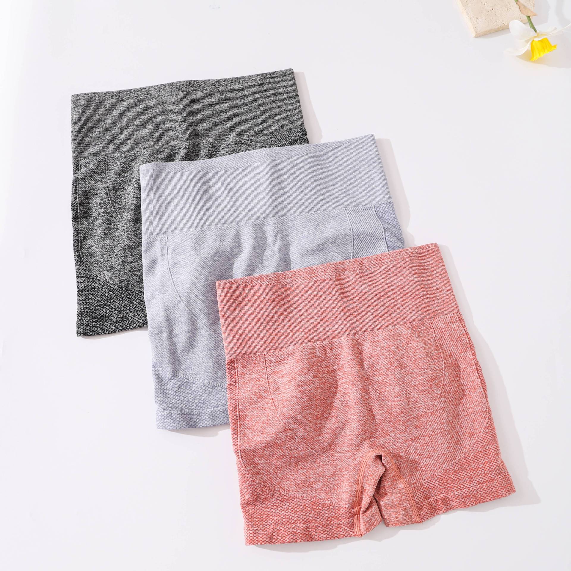 High-waisted quick-drying yoga shorts for women to lift and plump the buttocks and cover the belly, tight three-inch pants, peachy buttocks shaping yoga pants, applicable to other categories pic 4