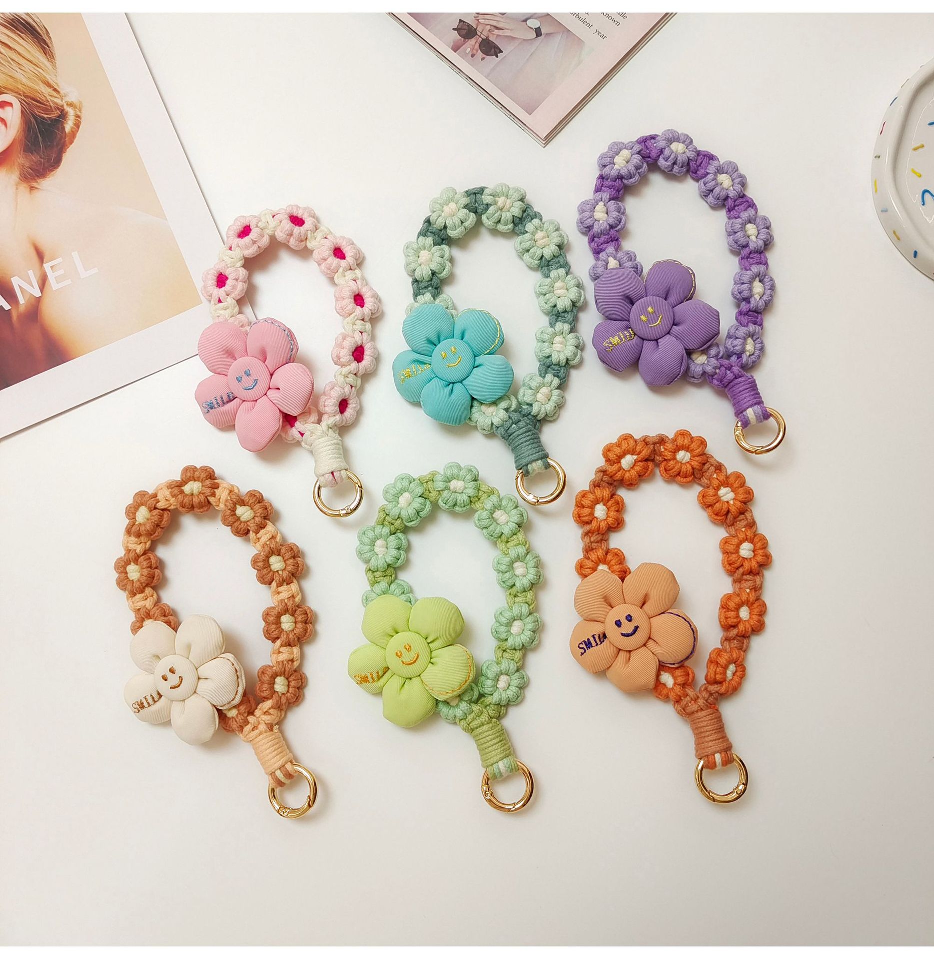 日韩可爱手工编织花朵钥匙扣手机挂件立体花花手腕挂绳手作礼品女详情15