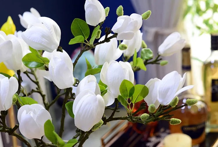 High-quality imitation film feel, magnolia flower simulation, artificial flower decoration, living room entrance, dining table ornaments, plastic decorative flowers pic 3
