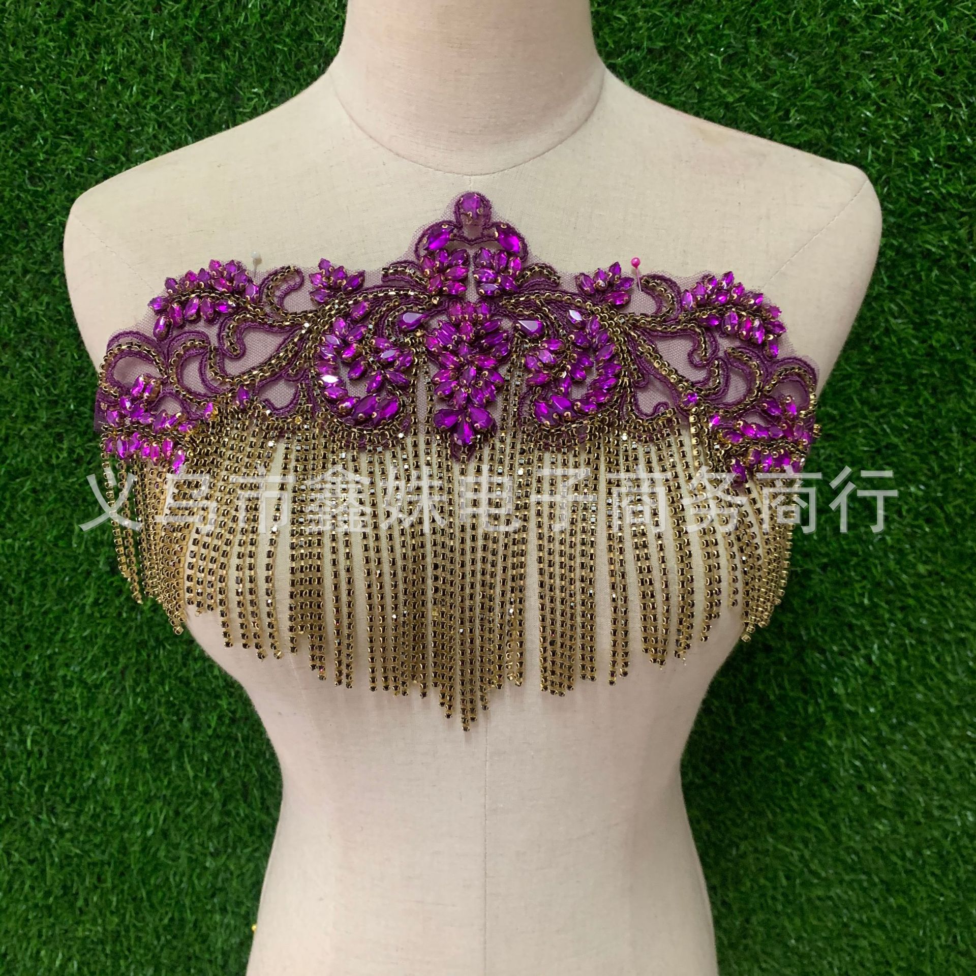 Clothing accessories, colored glass, diamond patterns, beading, embroidery, rhinestones, headwear, shoes and hats, accessories, hand-sewn diamond patterns, and matching flowers pic 6