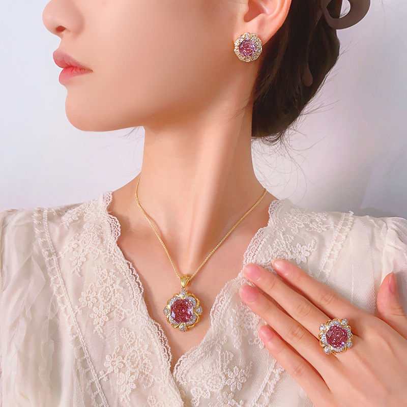 2025新款庄生生珠宝铜底镀金玫瑰切黄金复古拉丝轻奢套装女16-14m详情7