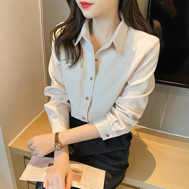 The new autumn and Spring 2024 shirt for women is a casual and versatile long-sleeved brushed shirt with a unique design and a niche outerwear for women pic 22