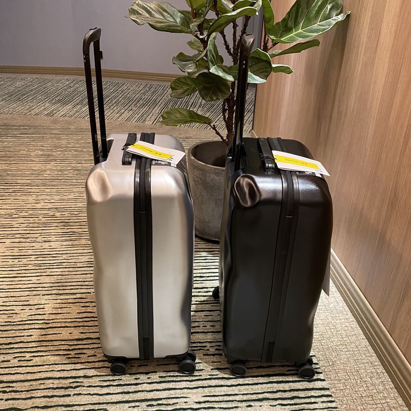 意大利耐用拉杆箱 万向轮潮流凹凸新款旅行箱 超轻外贸出口行李箱详情7