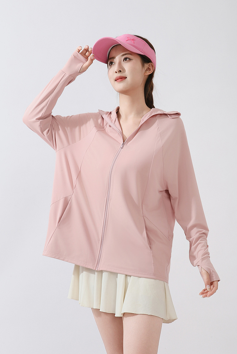 This is the same style of summer outdoor sun-protective clothing for both men and women. It is a loose and large-sized sun-protective garment with ice silk pic 4