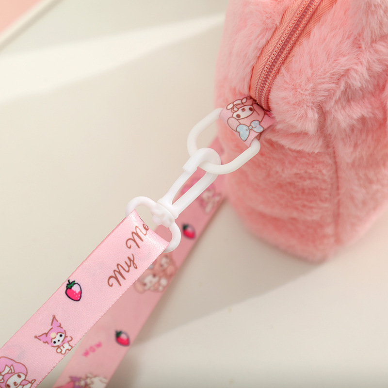 New cute and exquisite plush crossbody bag, cartoon sweet doll handbag, high appearance level plush bag wholesale pic 10