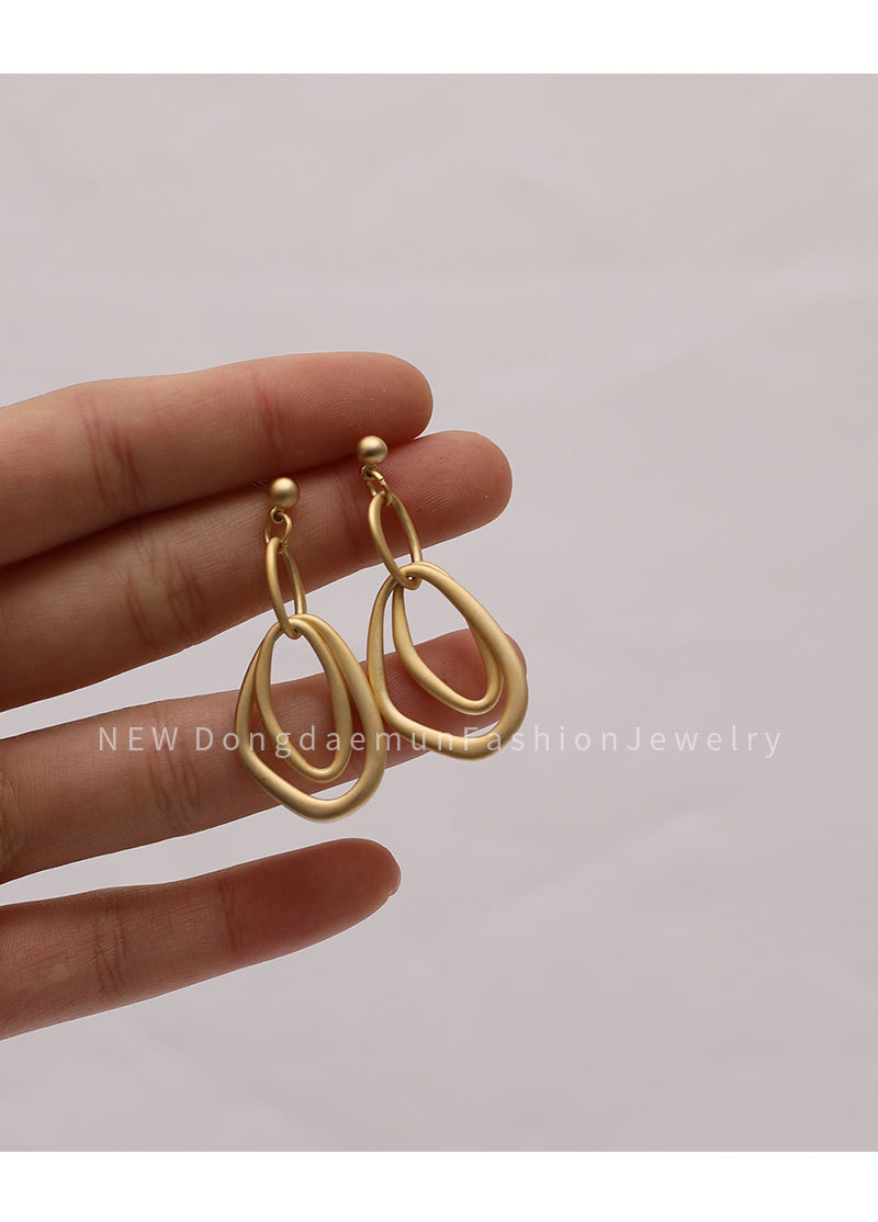 Hyacinth925 silver needle stud earrings for women, Korean minimalist and cold style earrings, matte high-end earrings, trendy and unique, internet-famous double-layer geometric ear ring earrings pic 6