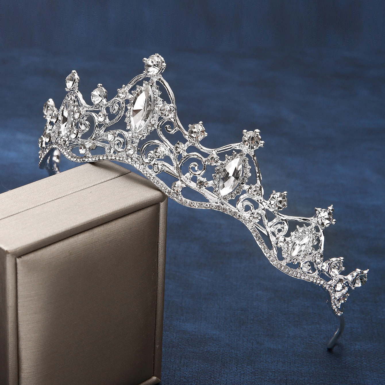 Cross-border best-selling bride headbands, crown wedding accessories, headwear, hair clips, birthday party wear, hot-selling crown hair bands pic 9